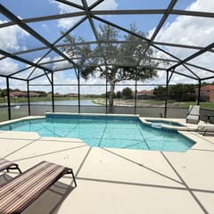 Luxury 6 Bed Villa with Lake View close to Disney