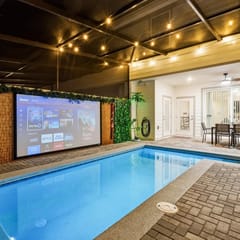 Blue Lagoon Oasis only 8 miles to Disney World