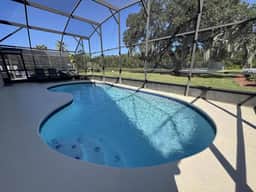 Peaceful Lake Berkley Retreat - Image 2