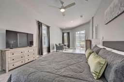 Remodeled Golf Course Pool & Spa Home - Image 5