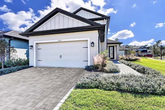 Modern 5 Bed Home located at Reunion Village - Image 1