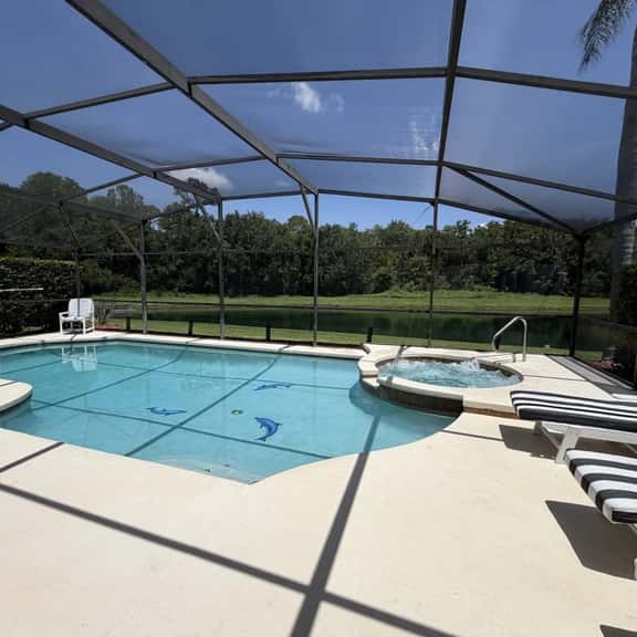 Luxury Lakeside Pool & Spa Home close to Disney - Image 1