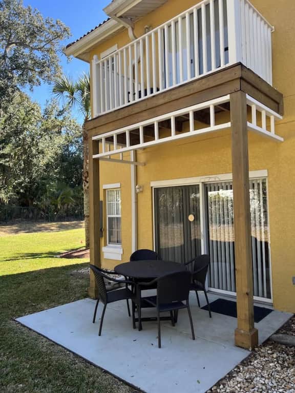 Family-Friendly Resort Townhome Near Disney with Pool, Gym & Free Parking - Image 4